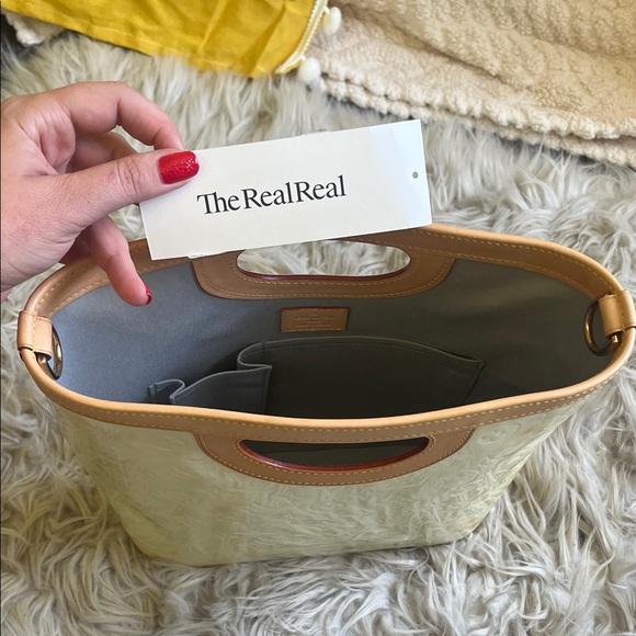 Louis Vuitton Beige and Tan Tote Bag - Picture 11 of 16